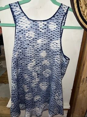 Lou & Grey Blue and White Flowy Blouse